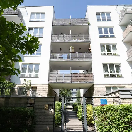 Nutmeg With Parking Wola Apartament